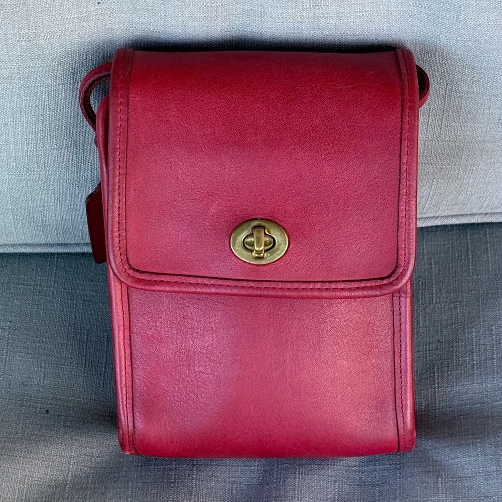 Vintage Coach Scooter beautiful Red style 9893